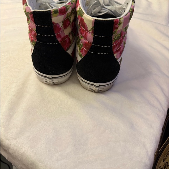 Vans Floral & Black High-Top Sneakers - Picture 4 of 5